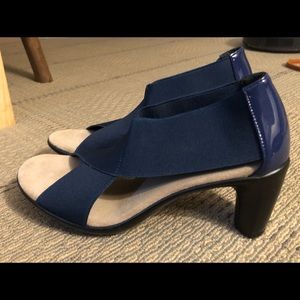 Charleston shoe Company Crawford navy size 8